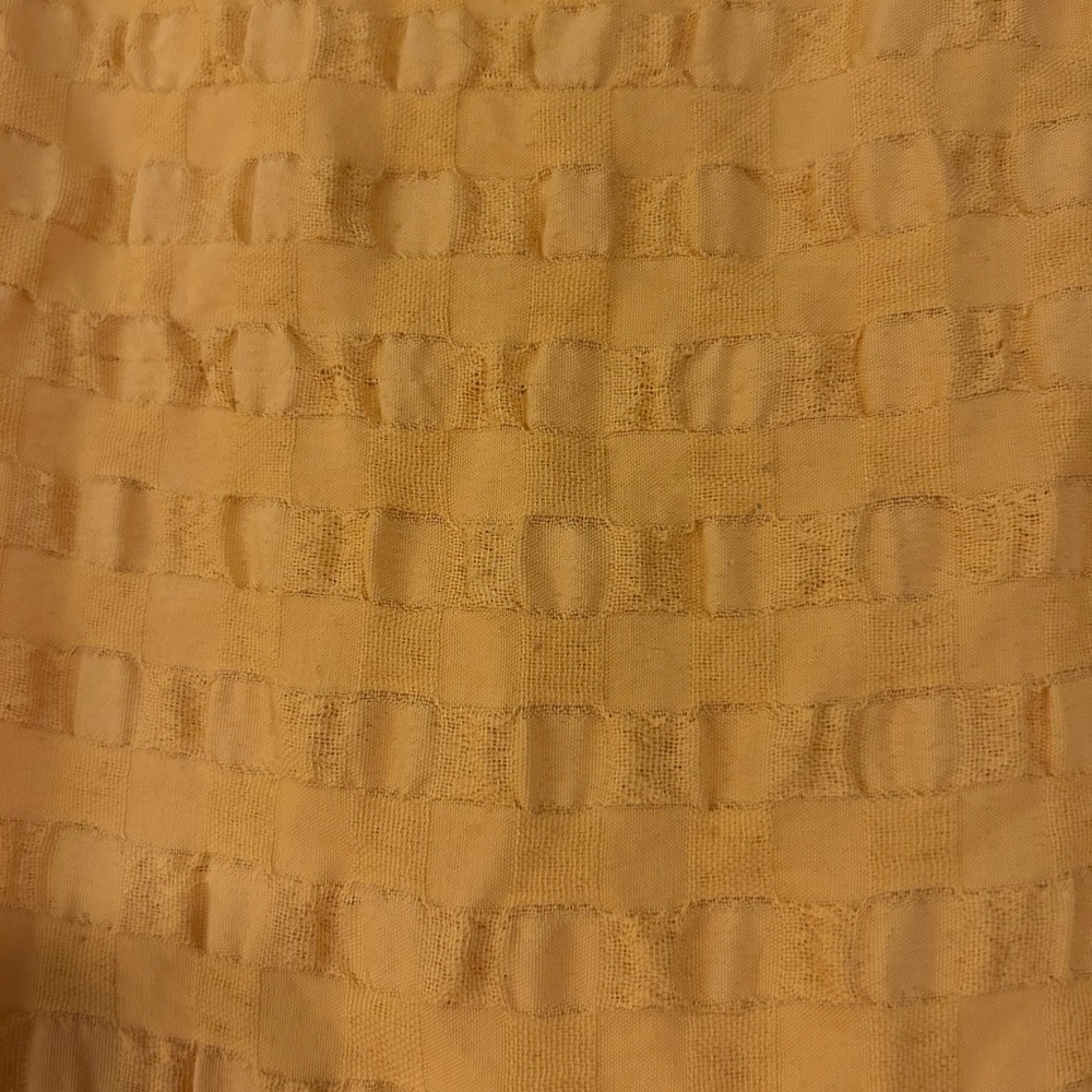 Yellow Textured Short Sleeve Blouse - Picture 5 of 7